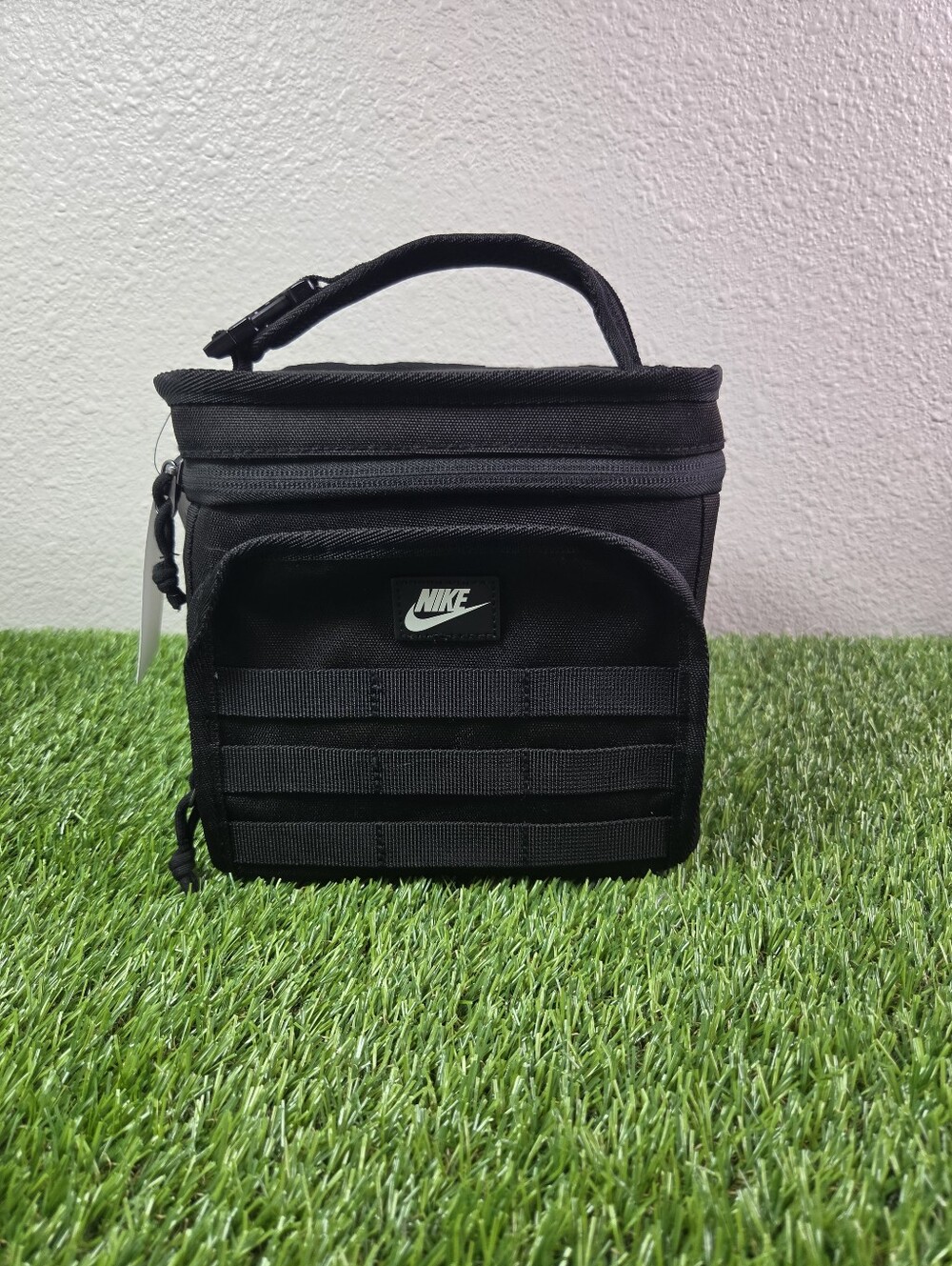Nike Futura Sportswear Lunch Tote 6.75L Black Insulated Bag 9A2993-023 NWT